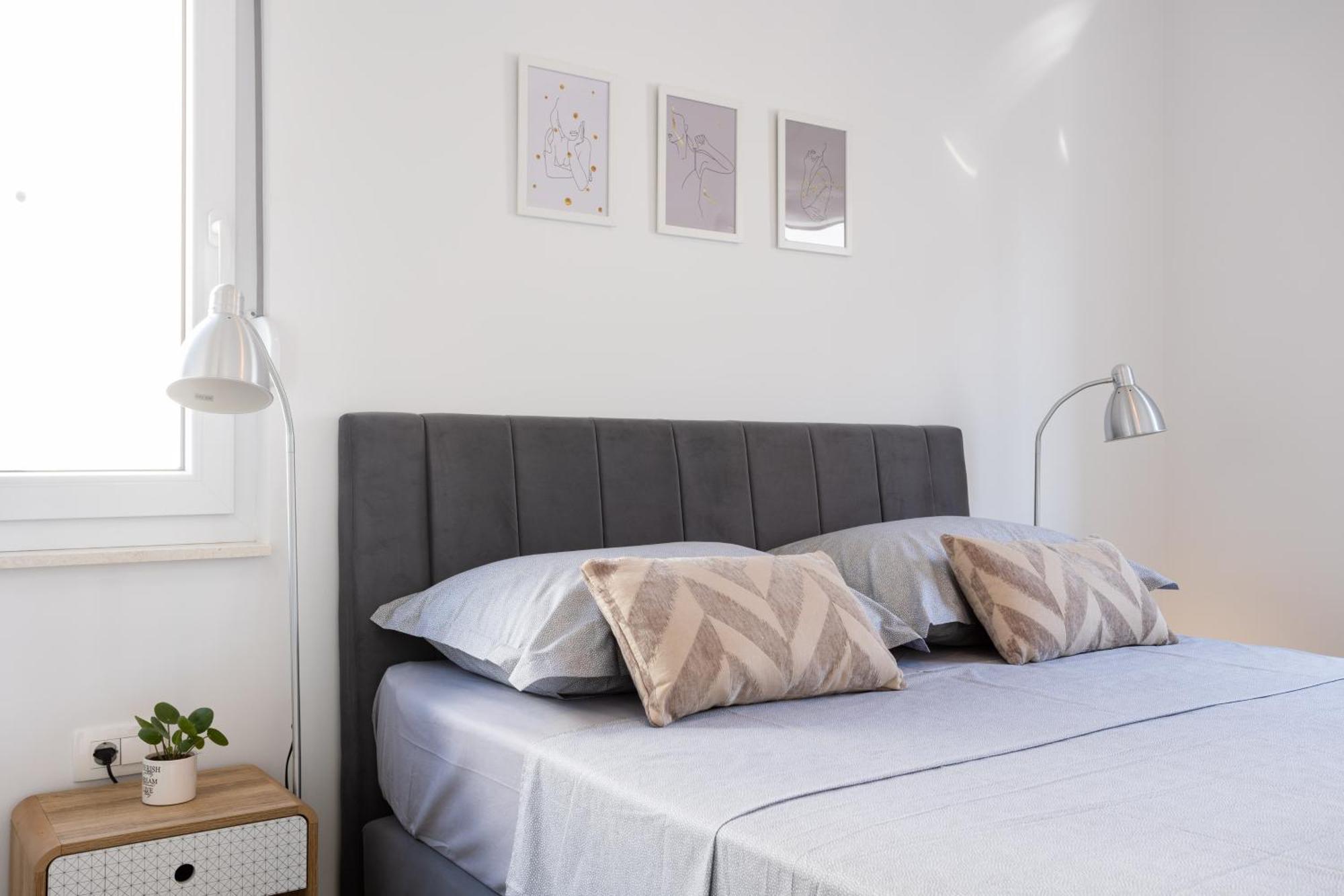 La Petit Apartamento Trogir Exterior foto