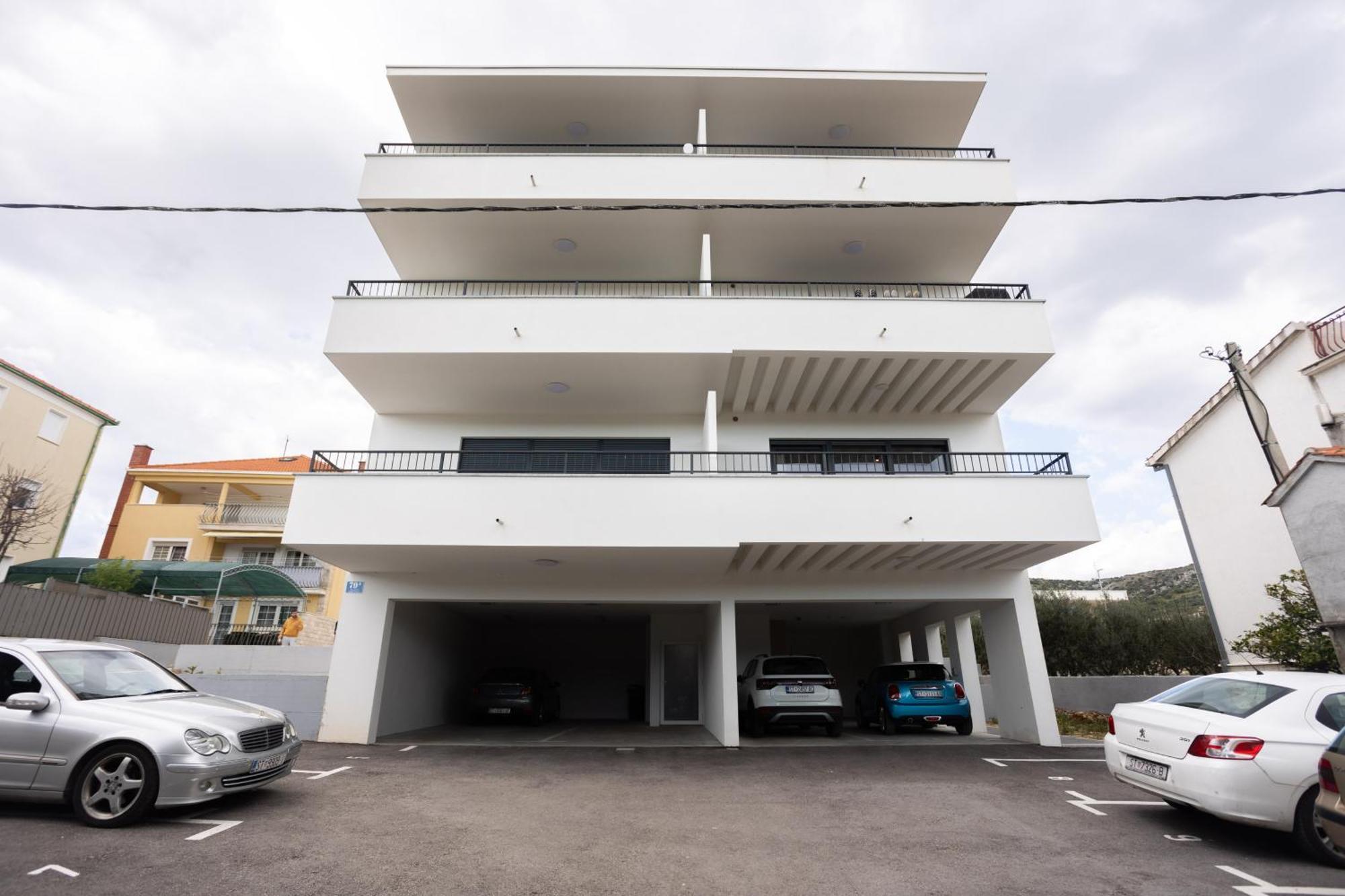 La Petit Apartamento Trogir Exterior foto